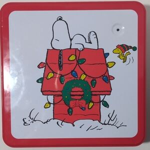 Peanuts Snoopy Woodstock Light-Up & Mus Christmas Collectible Tin Red Multicolor